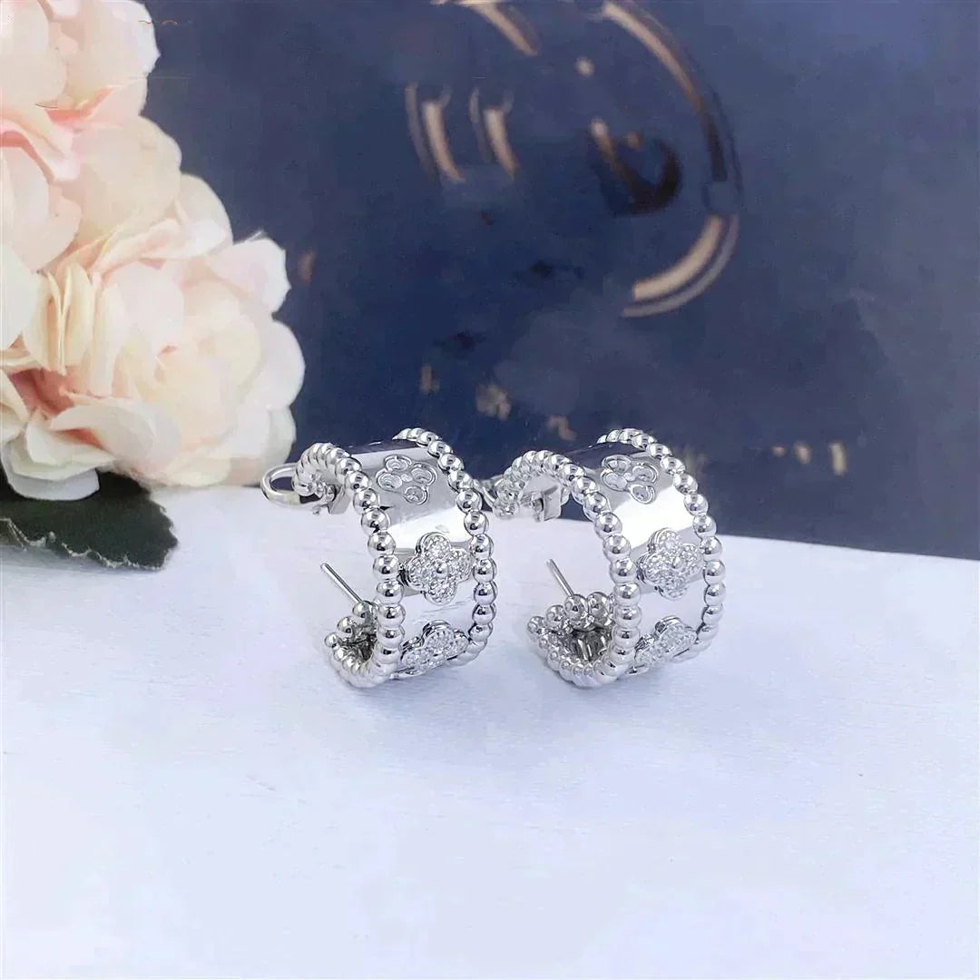 [Love's Uplift]PERLEE DIAMOND EARRINGS