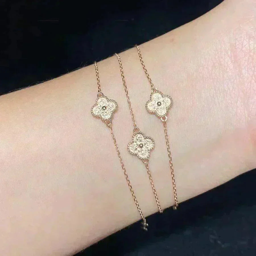 [Love's Uplift]CLOVER SINGLE FLOWER BRACELET