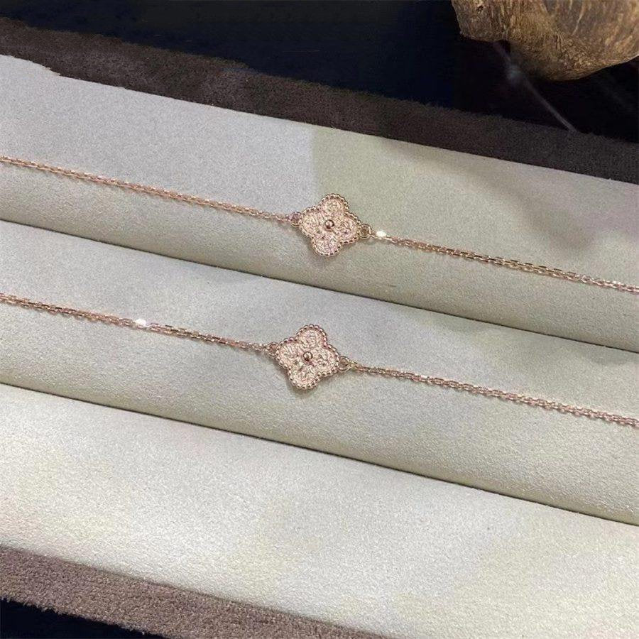 [Love's Uplift]CLOVER SINGLE FLOWER BRACELET