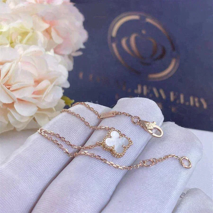 [Love's Uplift] Clover White Mother-of-Pearl & JUSTE Bracelet Stack Set
