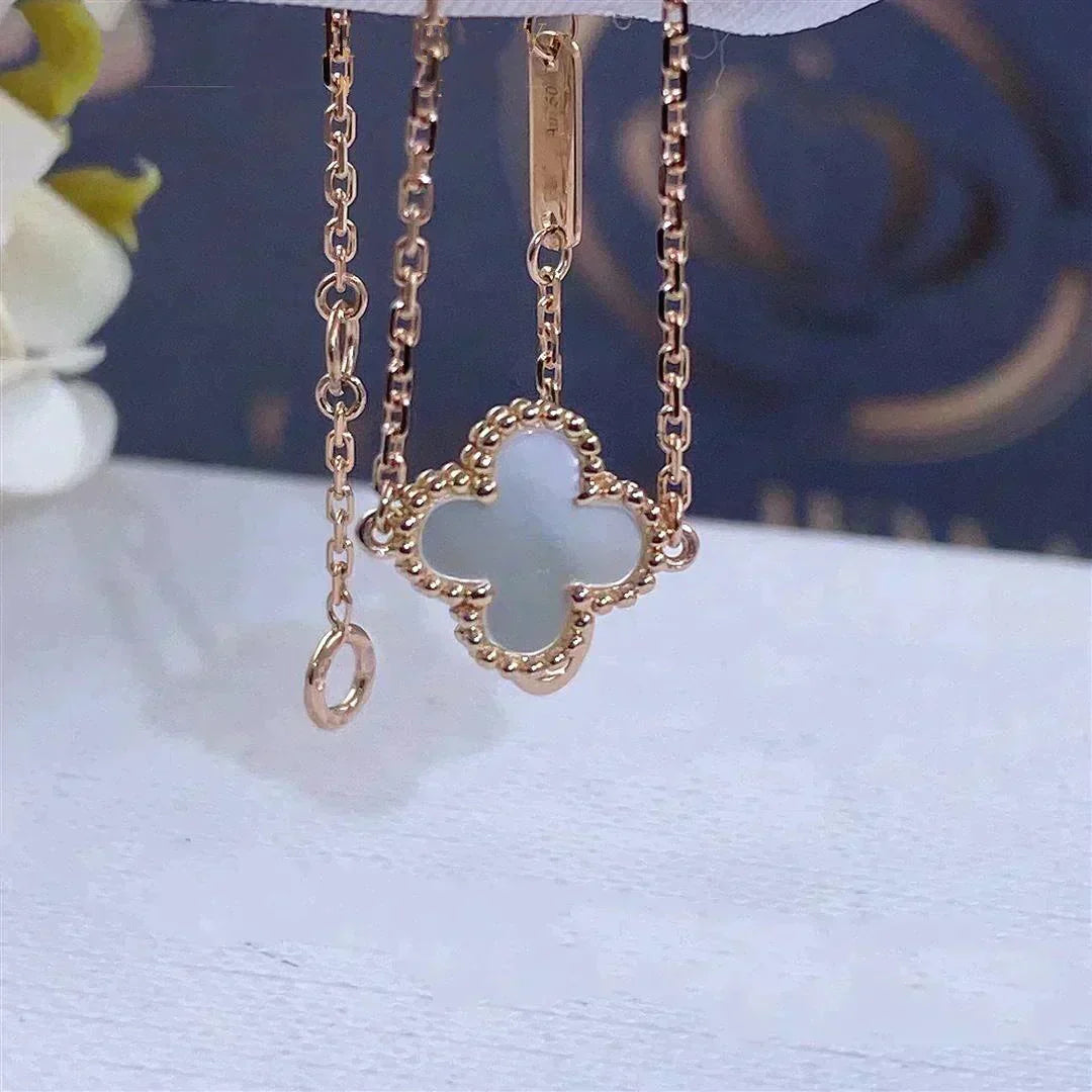 [Love's Uplift] Clover White Mother-of-Pearl & JUSTE Bracelet Stack Set