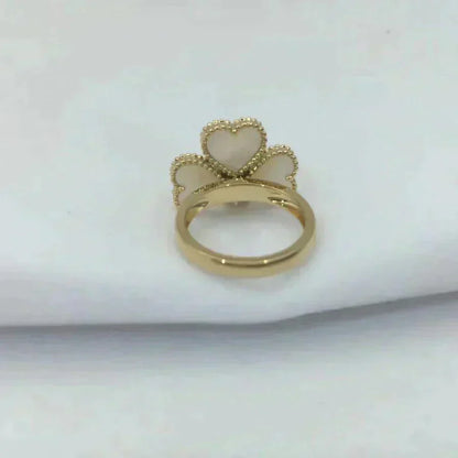 [Love's Uplift]SWEET CLOVER WHITE MOP RING