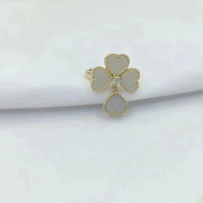 [Love's Uplift]SWEET CLOVER WHITE MOP RING