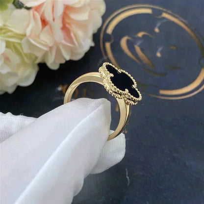 [Love's Uplift]CLOVER ONYX RING