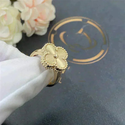 [Love's Uplift]CLOVER GOLD RING