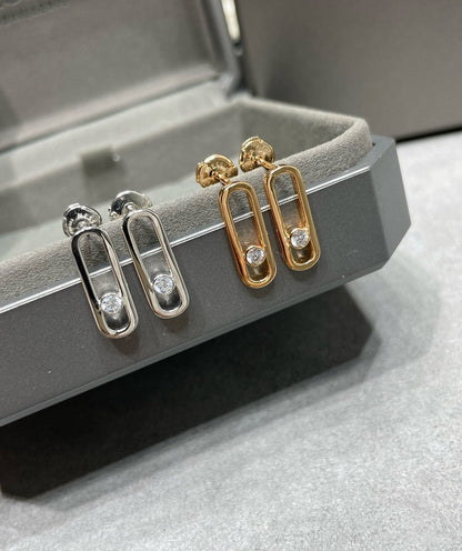 [Love's Uplift ]MOVE UNO SMALL 1 DIAMOND EARRINGS