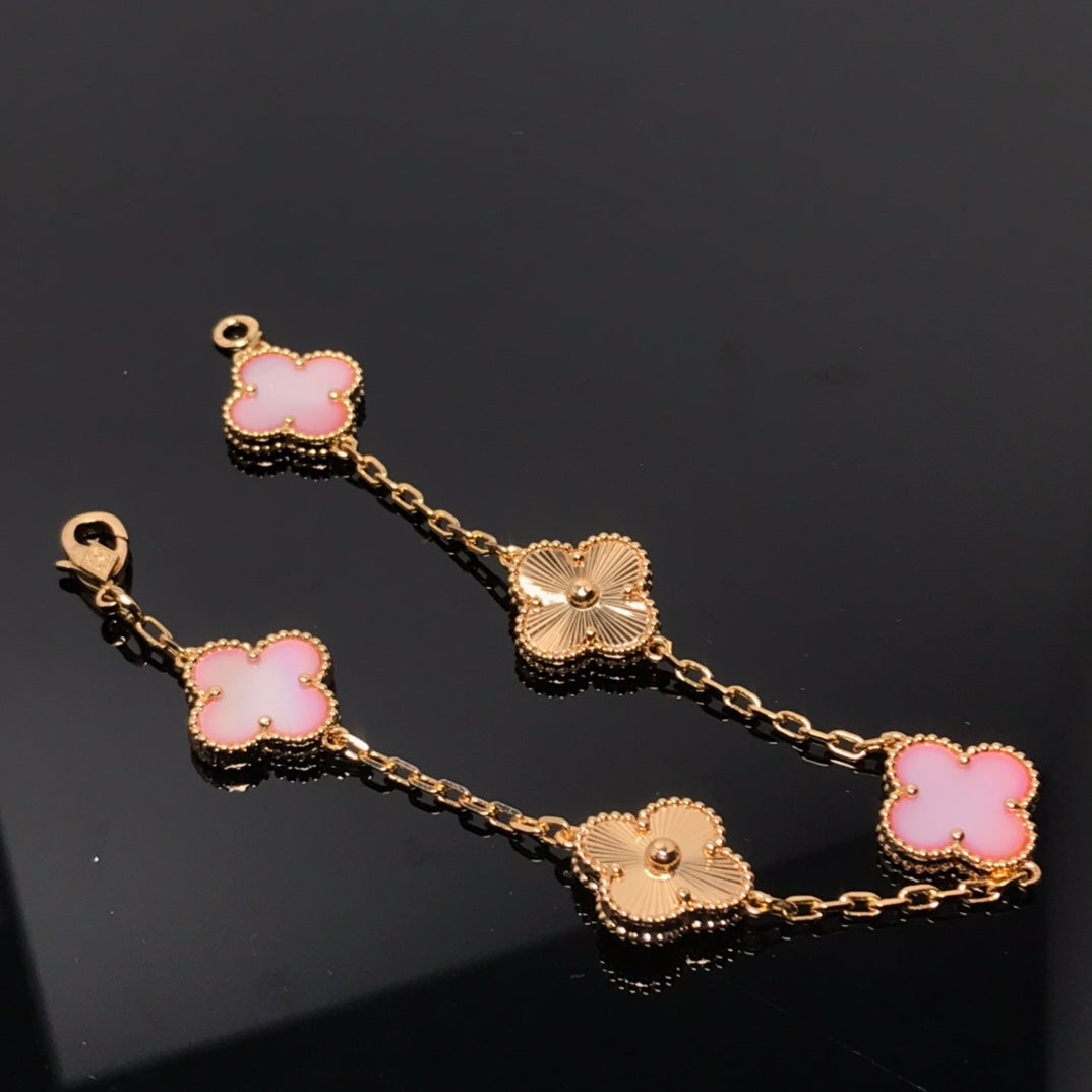 [Love's Uplift]CLOVER BRACELET 5 MOTIF PINK AND PINK GOLD