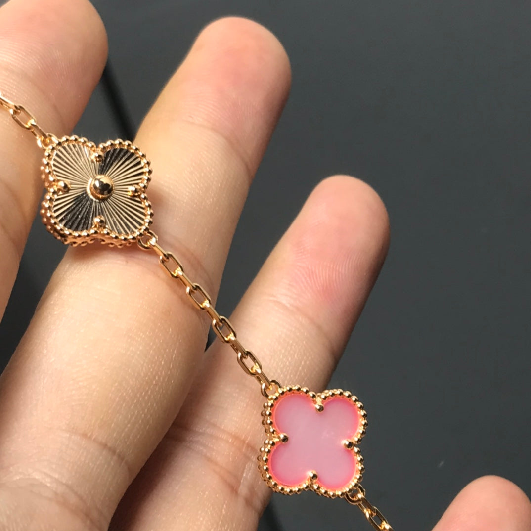 [Love's Uplift]CLOVER BRACELET 5 MOTIF PINK AND PINK GOLD