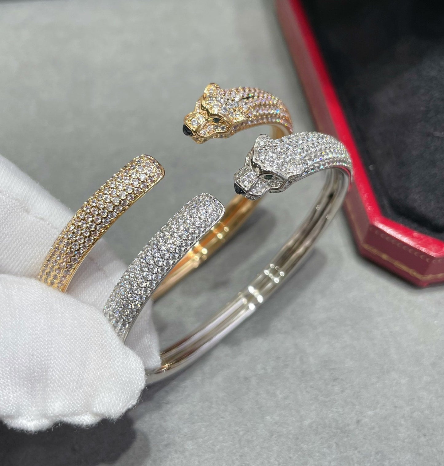 [Love's Uplift]PANTHERE FULL DIAMOND OPEN BRACELET