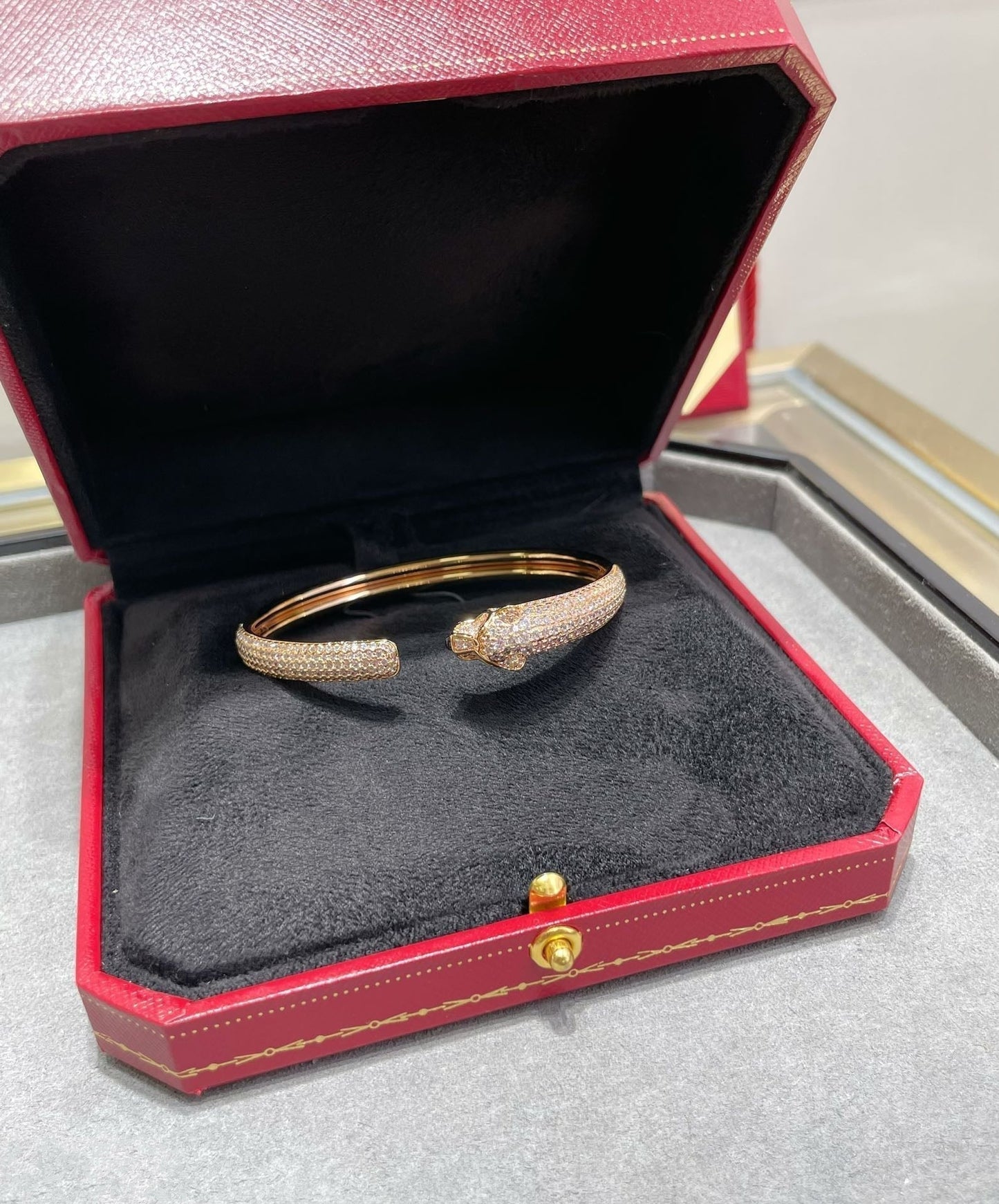 [Love's Uplift]PANTHERE FULL DIAMOND OPEN BRACELET