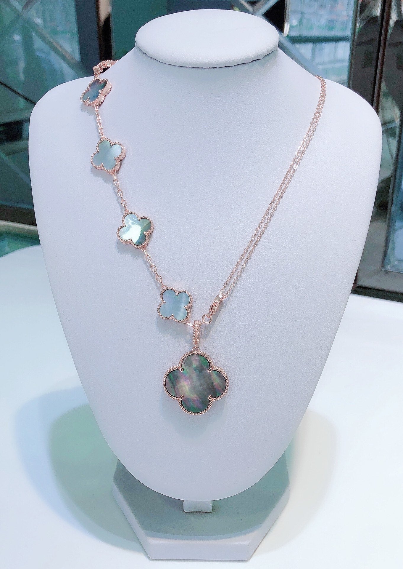 [Love's Uplift]COMBINED BRACELET 5 MOTIFS AND NECKLACE DARK MOP ROSE GOLD