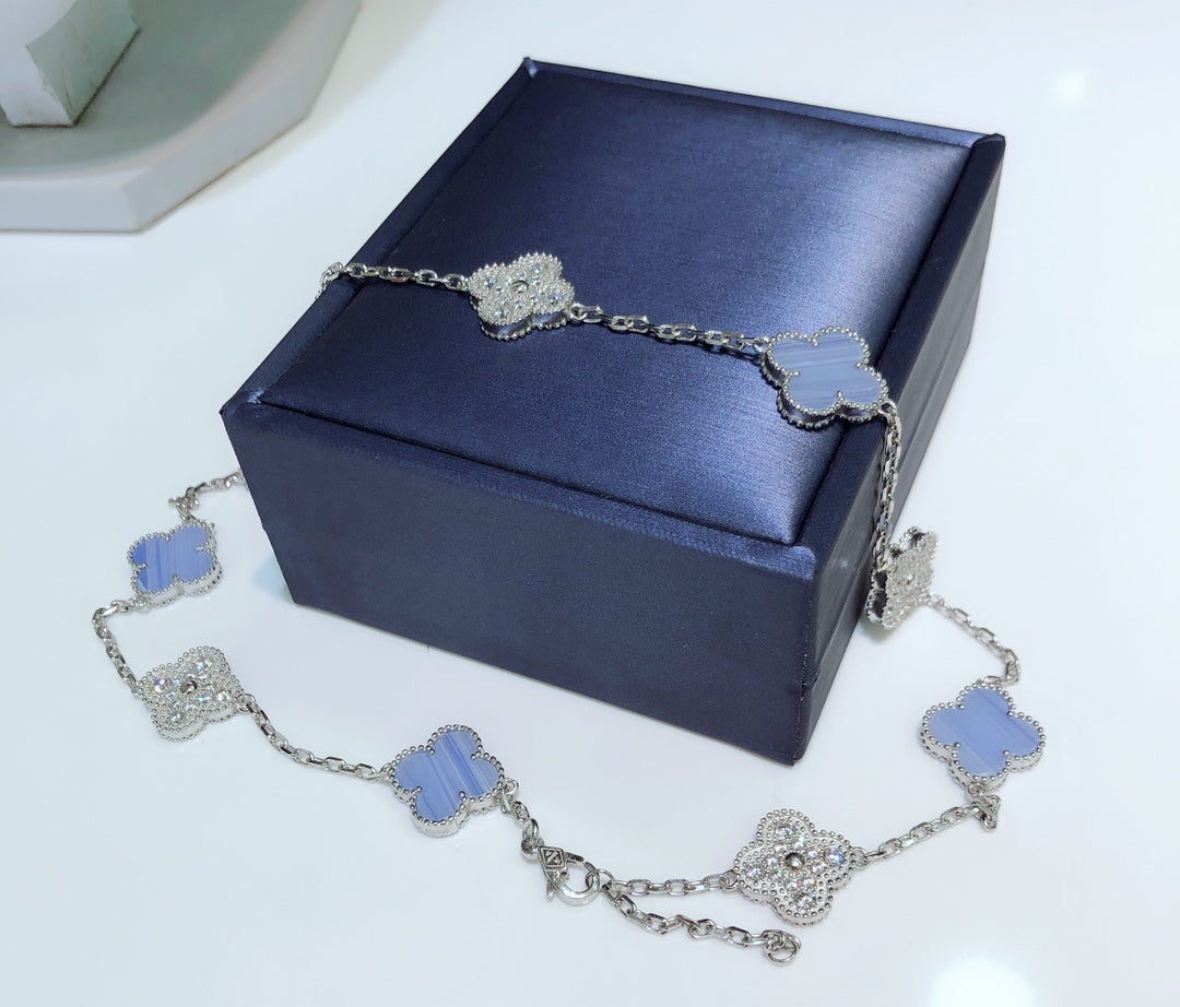 [Love's Uplift]CLOVER 10 MOTIFS CHALCEDONY DIAMONDS SILVER NECKLACE
