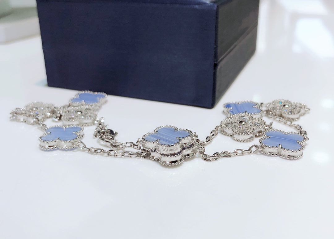 [Love's Uplift]CLOVER 10 MOTIFS CHALCEDONY DIAMONDS SILVER NECKLACE