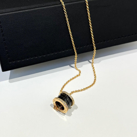 [Love's Uplift]ZERO 1 BLACK CERAMIC DIAMOND PINK GOLD NECKLACE