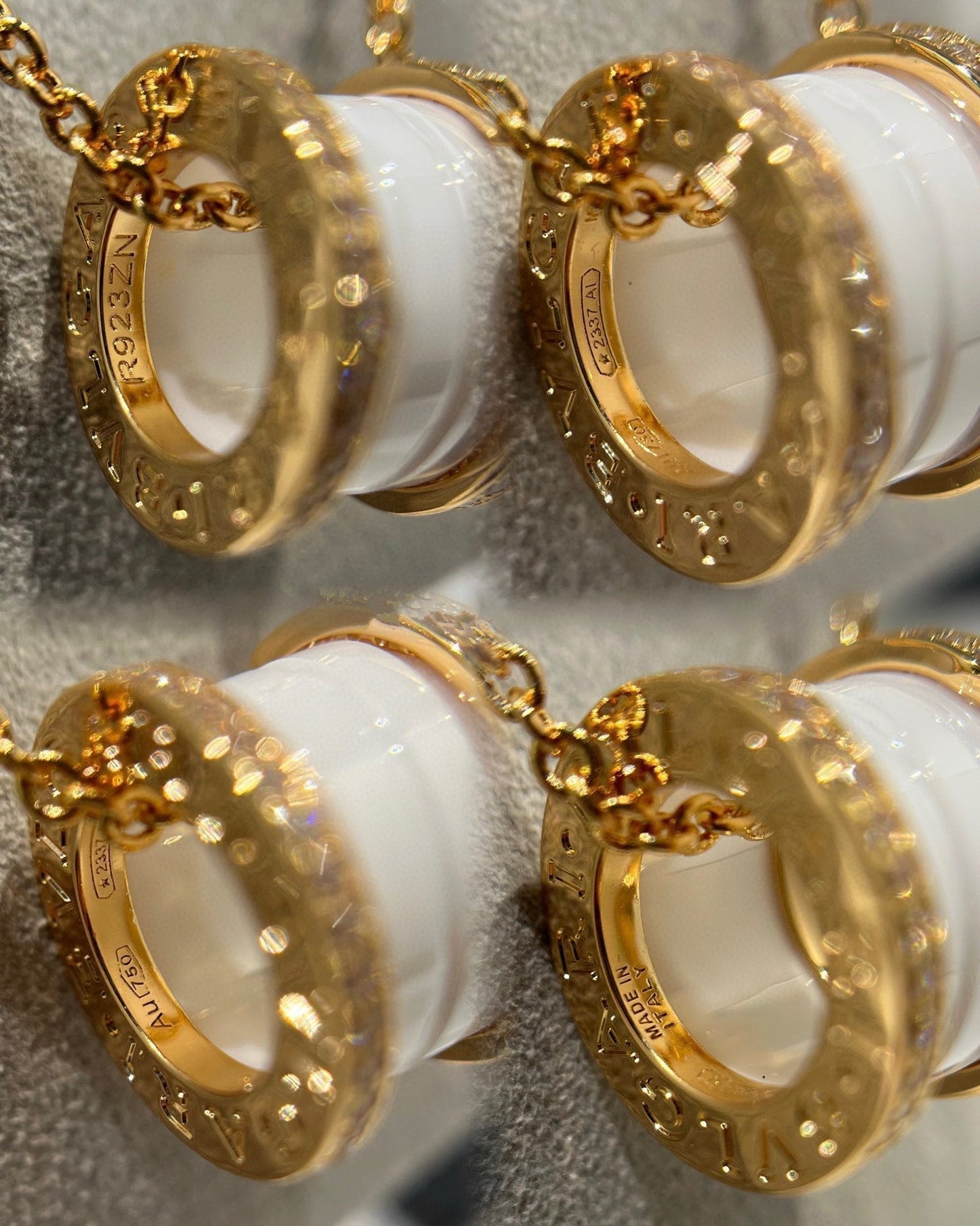 [Love's Uplift]ZERO 1 WHITE CERAMIC DIAMOND PINK GOLD NECKLACE